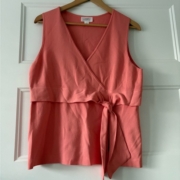 Anne Taylor “ The Loft “ Sleeveless Top - Picture 1 of 6